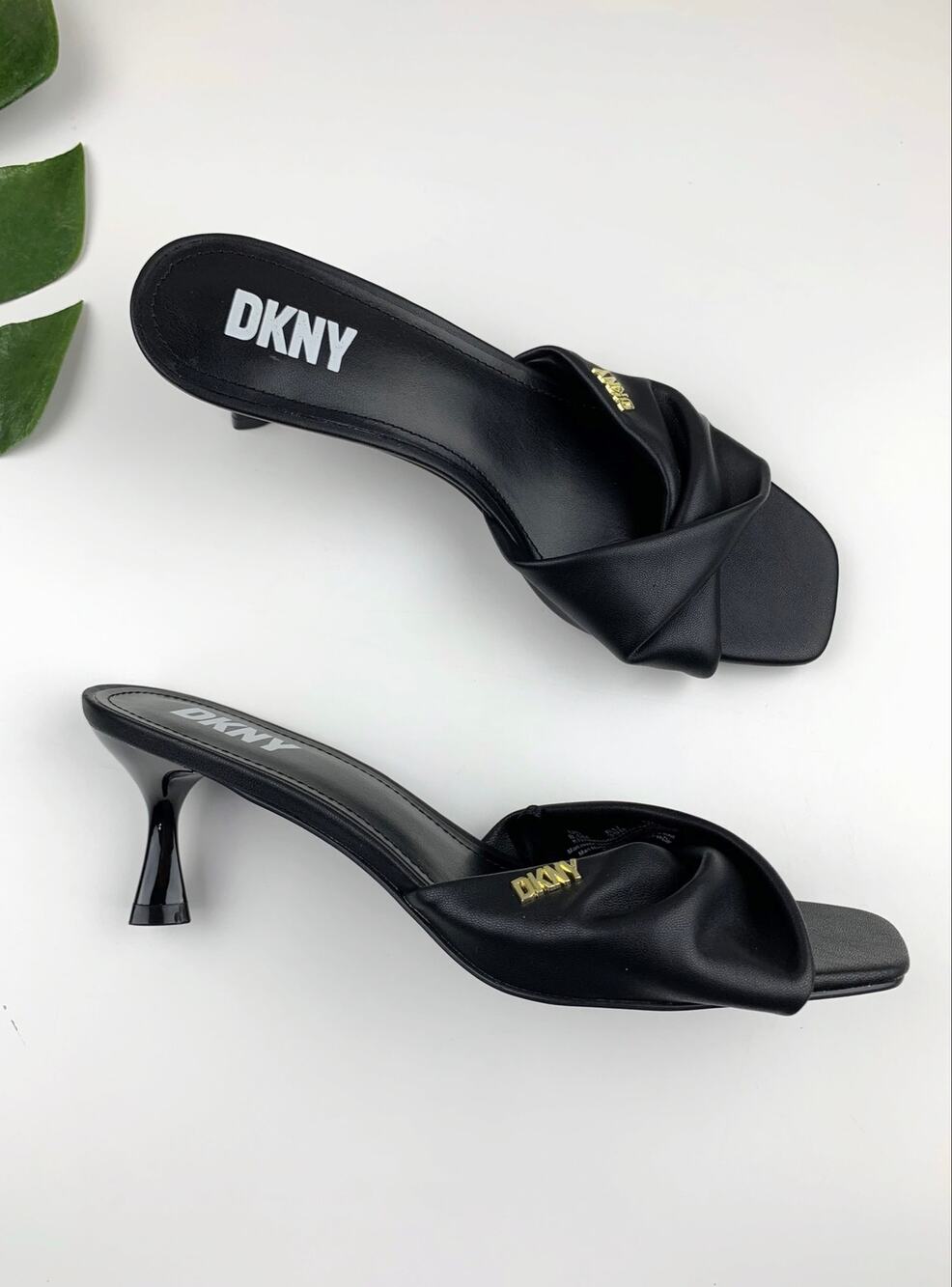 DKNY Jolaine Twist Sandals Kitten Heels Slip On Black Faux Leather Women's 8.5